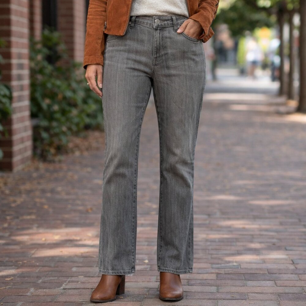 a.n.a A New Approach Straight Leg Mid Rise Jeans Gray Y2K Denim Size 10
